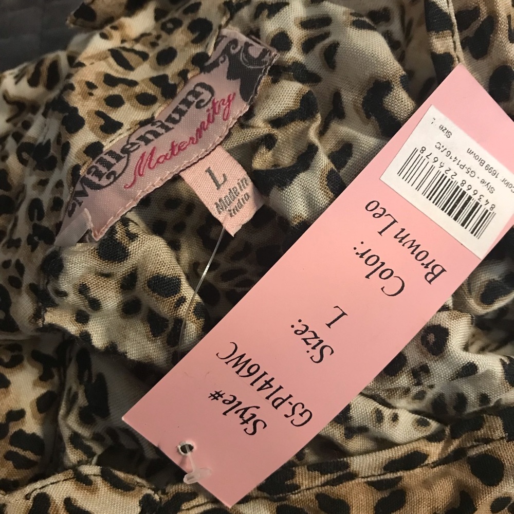Animal print blouse NWT - Picture 2 of 3
